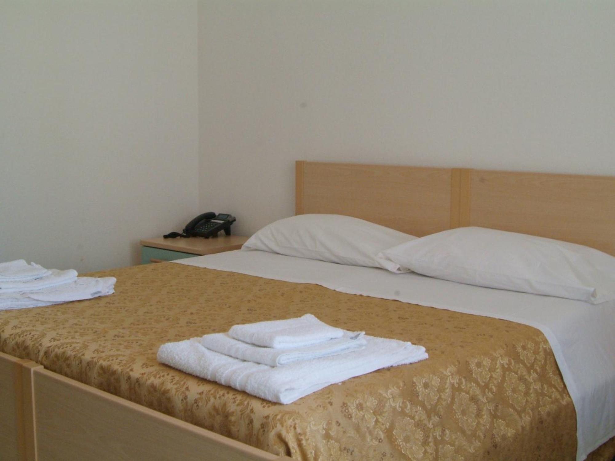 Hotel Aurora Scauri  Cameră foto